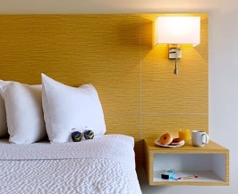 Четырёхместный номер Standard в Thunderbird Inn