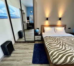 Семейный люкс с балконом и видом на море в Hotel Pallada