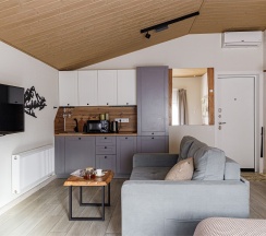 Люкс "Горы", 2-х местный с двуспальным диваном и кухней. в Bergamo