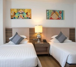 Двухместный номер Premier North Tower 2 отдельные кровати в The Berkeley Hotel Pratunam