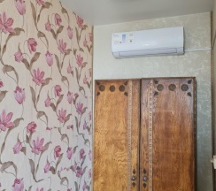 Вилла с балконом и с красивым видом из окна в Гостевой дом