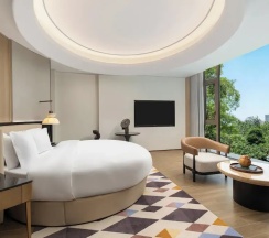 Двухместный люкс c 1 комнатой (двуспальная кровать) в voco Sanya Dadonghai By IHG