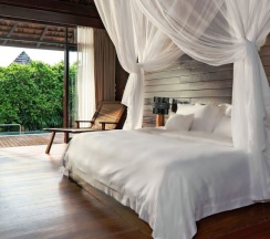 Двухместная Pool Villa Tropical двуспальная кровать в Silavadee Pool Spa Resort