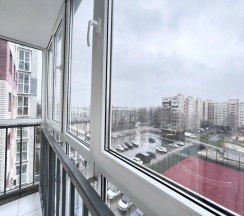 Двухместные апартаменты с 2 комнатами с балконом и с видом на город (двуспальная кровать) в Квартира на улице Плещеевская 8