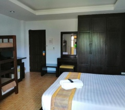 Четырёхместный номер Standard в Arina Boutique Residence