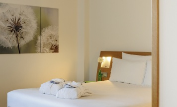 Номер MyRoom by Yasemen: Green Oasis в Hotel Novotel Berlin Am Tiergarten