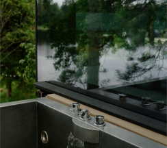 Дом на скале с купелью Oslo в Eder Vuoksa