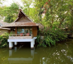 Номер Standard с видом на залив в Sunset Park Resort and Spa