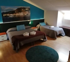 Трёхместный номер Standard в Gira Guest House