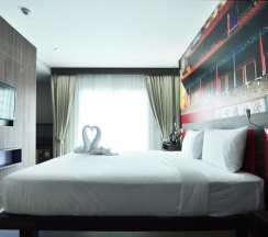 Двухместный номер Deluxe двуспальная кровать в The AIM Patong Hotel