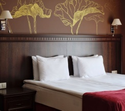 Трёхместный номер Superior с балконом и с красивым видом из окна в Grand shale