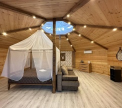 Номер Comfort с красивым видом из окна в Саянский Марал Аршан