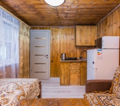 Коттедж Superior с красивым видом из окна в Раш