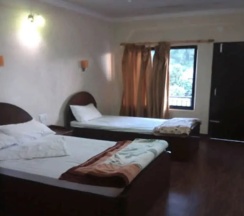 Трёхместный номер Standard в Hotel Lakeway Inn