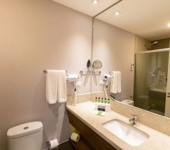 Трёхместный номер Superior в JL Hotel by Bourbon