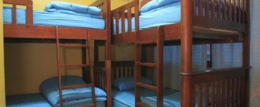 Кровать в общем номере в Baan Smile Hostel