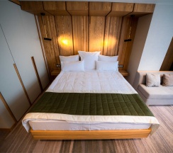 DELUXE в Горицы Hotel&Resort