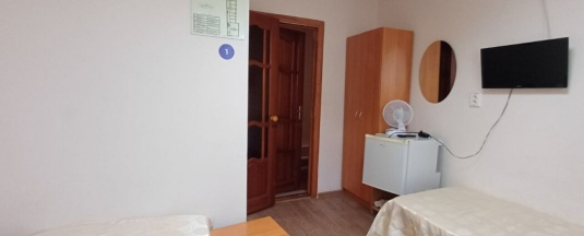 Двухместный номер 2 категории с раздельными кроватями с туалетом , душем на этаже в Фатима