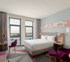 Стандартный номер с двуспальной кроватью и видом на бухту в Рябина от Васта