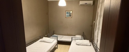 Номер эконом с 3 односпальными кроватями в Гостевой дом