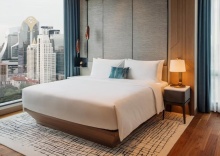 Четырёхместная клубные Резиденция с 2 комнатами в Kimpton Maa-Lai Bangkok, an IHG Hotel