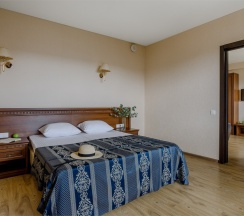 Двухкомнатный номер LUX в Relax