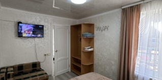 Домбай: Гостевой дом Пихтовый мыс у Марины