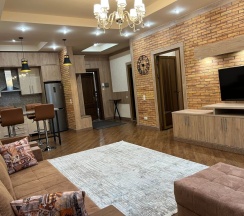 Двухместный номер Deluxe с видом на внутренний двор двуспальная кровать в City Stay Apart Hotel Almaty
