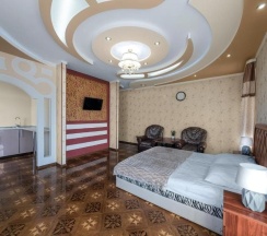 Двухместный номер Standard с балконом двуспальная кровать в Версаль