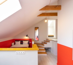 Апартаменты "Red" с террасой в Сhо