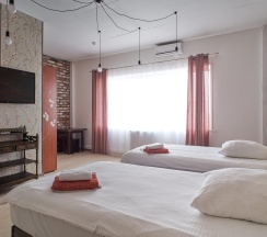 Номер полулюкс с 2 односпальными кроватями в Villa santarina