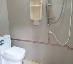 Двухместный номер Standard Цокольный этаж 2 отдельные кровати в Rayonghouse Resort