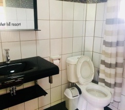Бунгало Standard с красивым видом из окна в Phuphet Hill Resort