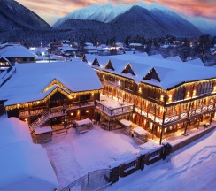 Двухкомнатный улучшенный стандарт с видом на горы | без балкона | 2 этаж в Hayat Haus