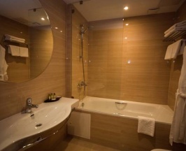 Улучшенный "Twin" в Ost west club