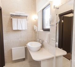 Люкс (без балкона) в ArtiLand