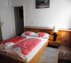 Коттедж с 2 комнатами в Pension Pieschen Dresden