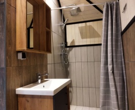 Стандарт в Shantaram