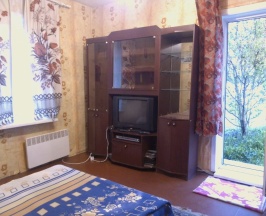 Четырёхместный номер Economy с красивым видом из окна в Прибрежный