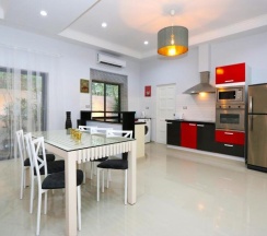 Вилла с 4 комнатами в Tortuga Villas Pattaya