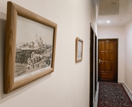 Трехместный номер 1 категории с двухспальной кроватью, полным сан. узлом в Фатима