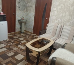 Комната комфорт с 1 двуспальной кроватью (мансарда) в В Шахтерске