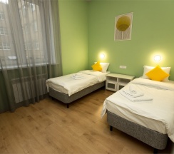 Стандартный двухместный номер с двумя отдельными кроватями с удобствами в блоке в Лимонад