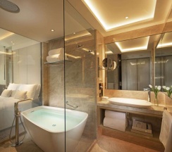 Двухместный номер Executive с видом на реку двуспальная кровать в Kempinski Hotel Beijing Yansha Center