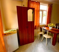 Трёхместный номер Улучшенный с балконом и с красивым видом из окна в Морские истории