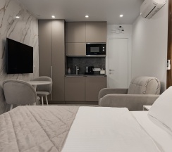 Студия с выходом к бассейну в Монтевиль by Adamand Resort