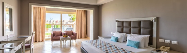 Двухместный номер Deluxe с видом на бассейн 2 отдельные кровати в Sunrise Crystal Bay Resort