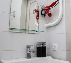 Апартаменты Superior с красивым видом из окна в Апартаменты «Home Vita» стильные, просторные, красивый вид из окна