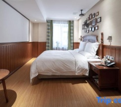 Двухместный номер Deluxe двуспальная кровать в Yake Town Holiday Hotel (Dehui Branch)