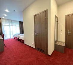 Улучшенный стандарт с балконом в Надежда